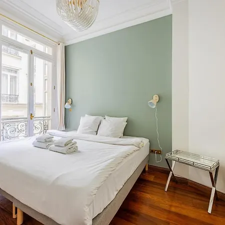 شقة Champs Elysees-avenue Montaigne-2 Bedrooms *