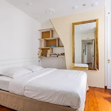 شقة Champs Elysees-avenue Montaigne-2 Bedrooms باريس